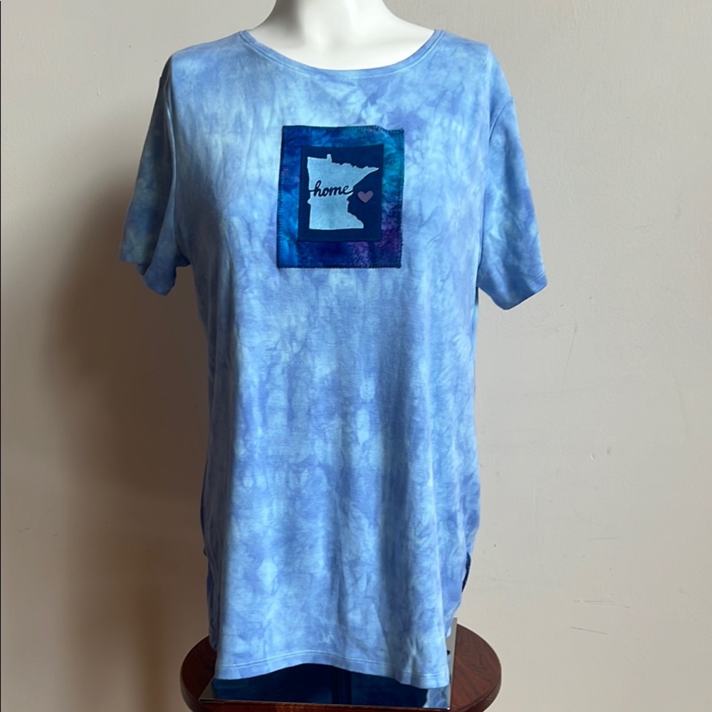 Blue Tie-Dye Relaxed Short Sleeve Tee with Minnesota state quilted on it